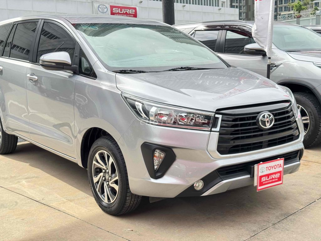 Toyota Innova 2021 2.0E - 59000 km Bạc, Xe Hãng