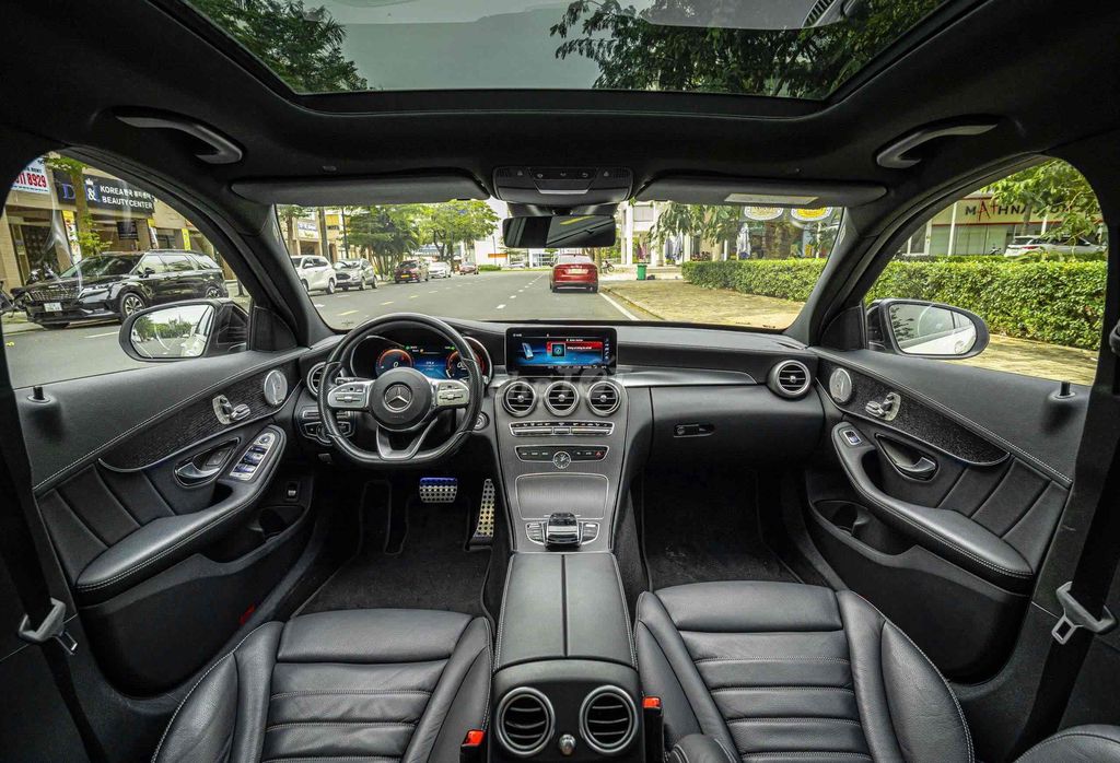 C300_AMG Sx 2021 màu trắng cá nhân 1 chủ siêu lướt. Mua bán Ô tô tại Quận 7 Tp Hồ Chí Minh được đăng bởi Dương Phương hình 10