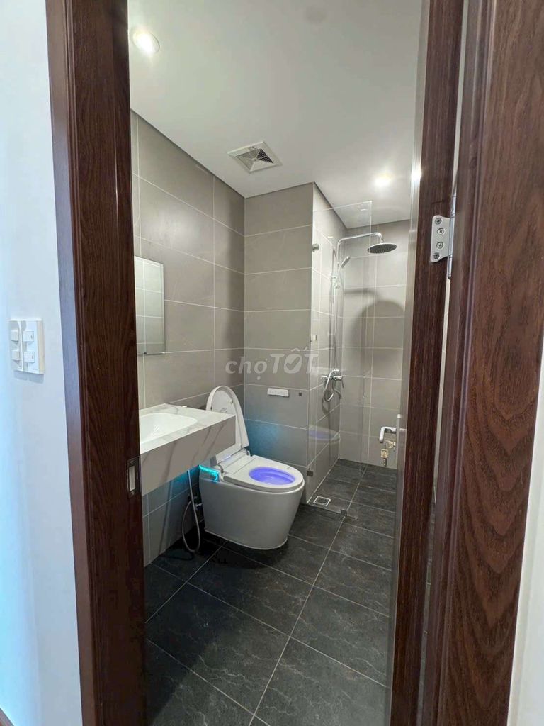 2-bedroom Mia Plaza apartment with rooftop infinity pool — photo 6