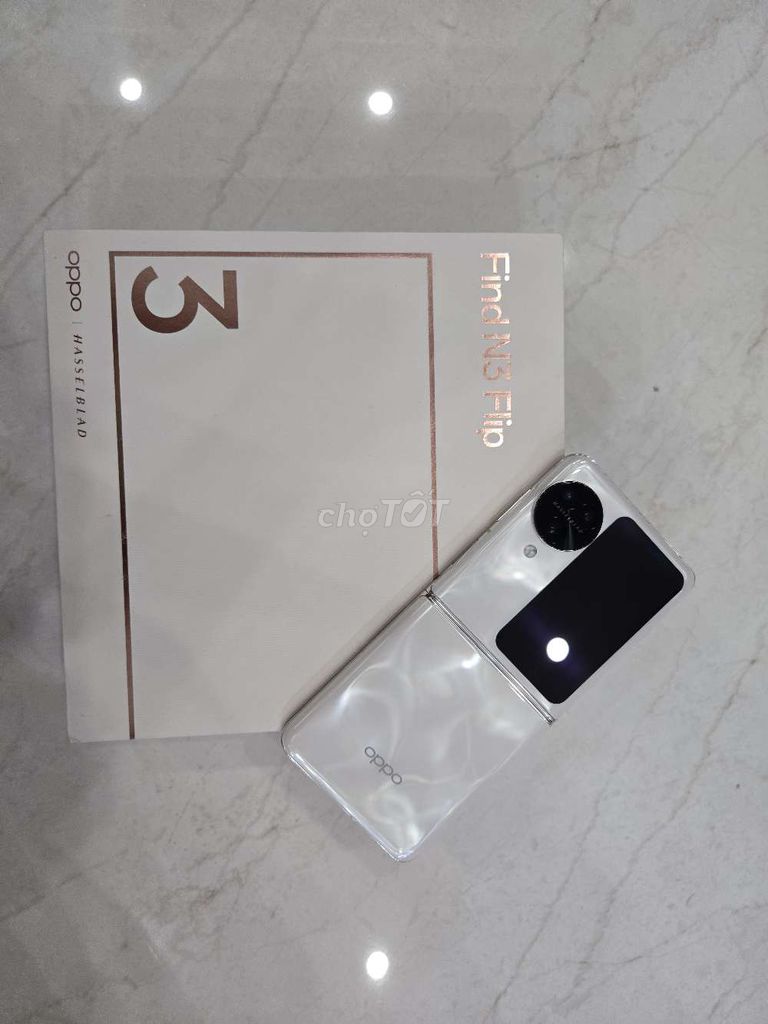 Oppo Find N3 Flip gold chính hãng