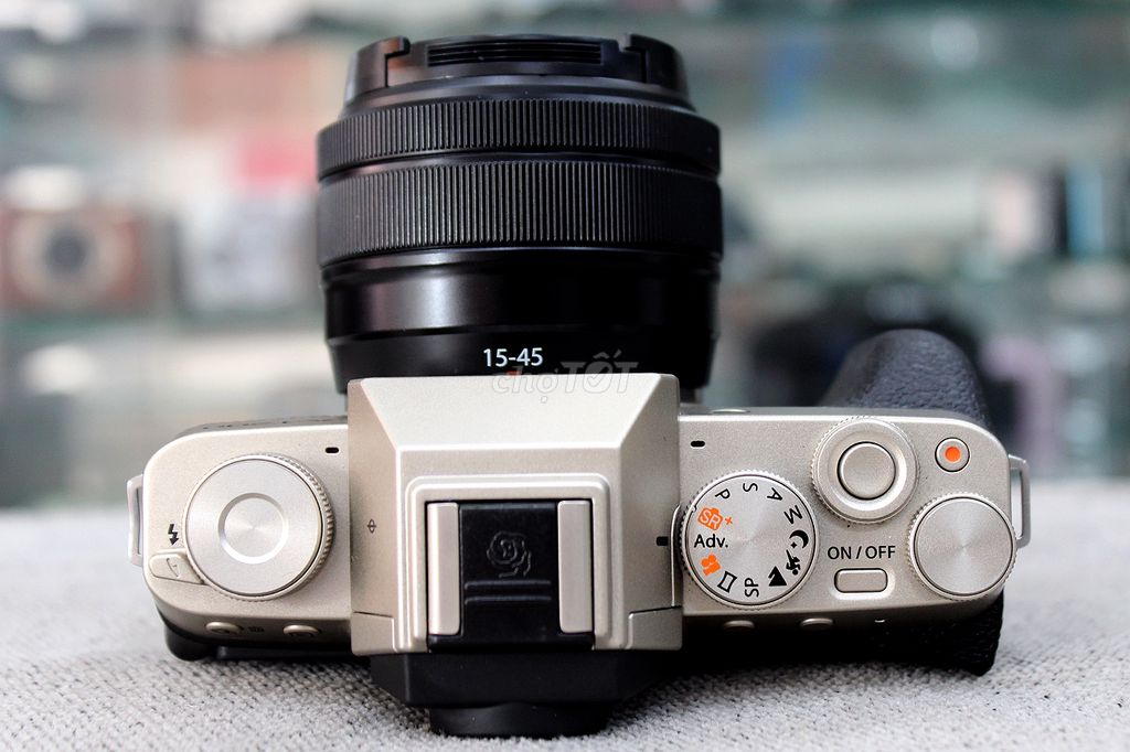 cần bán fujfilm XT200 kít như mới