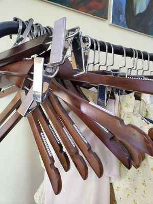 Móc gỗ nâu bền đẹp. Mua bán Nội thất, đồ gia dụng khác tại Quận Bình Thạnh Tp Hồ Chí Minh được đăng bởi Uyên Nguyễn