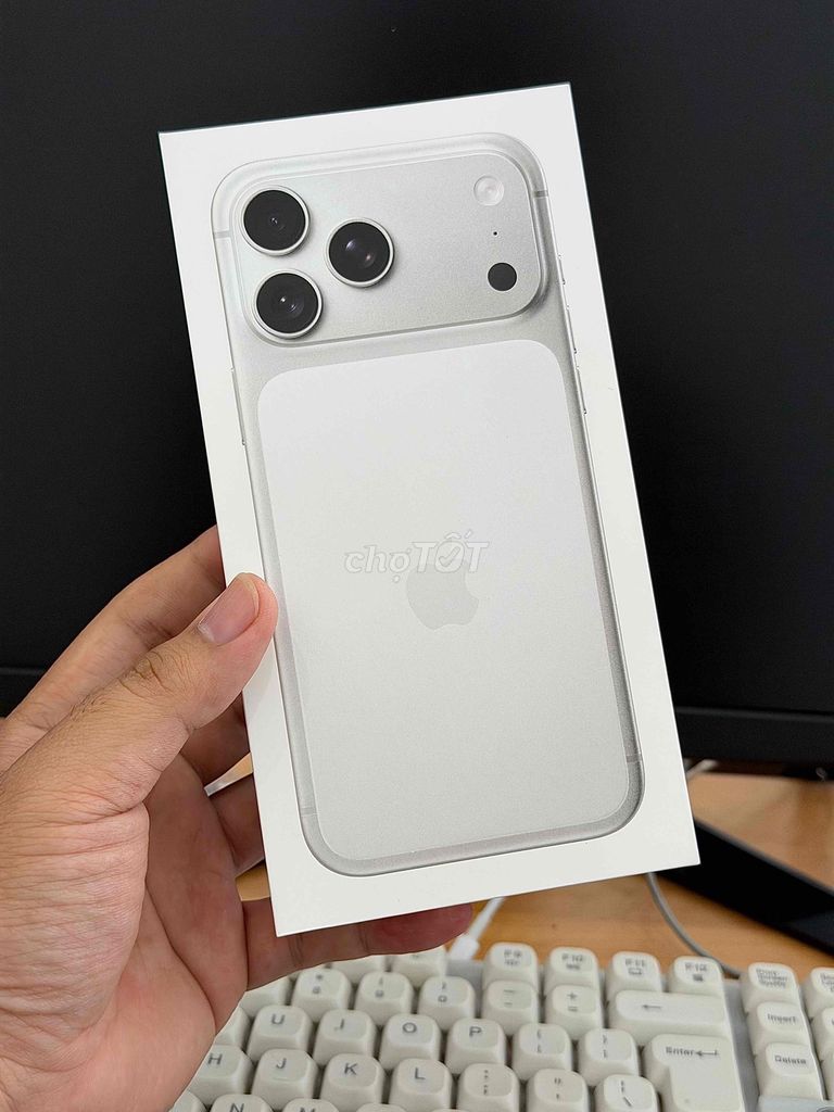 Apple iPhone 17 Pro Max 256GB Mới 100% BH 1 Năm. Mua bán Điện thoại tại Quận Ninh Kiều Cần Thơ được đăng bởi Cầm Đồ Tấn Lợi hình 1