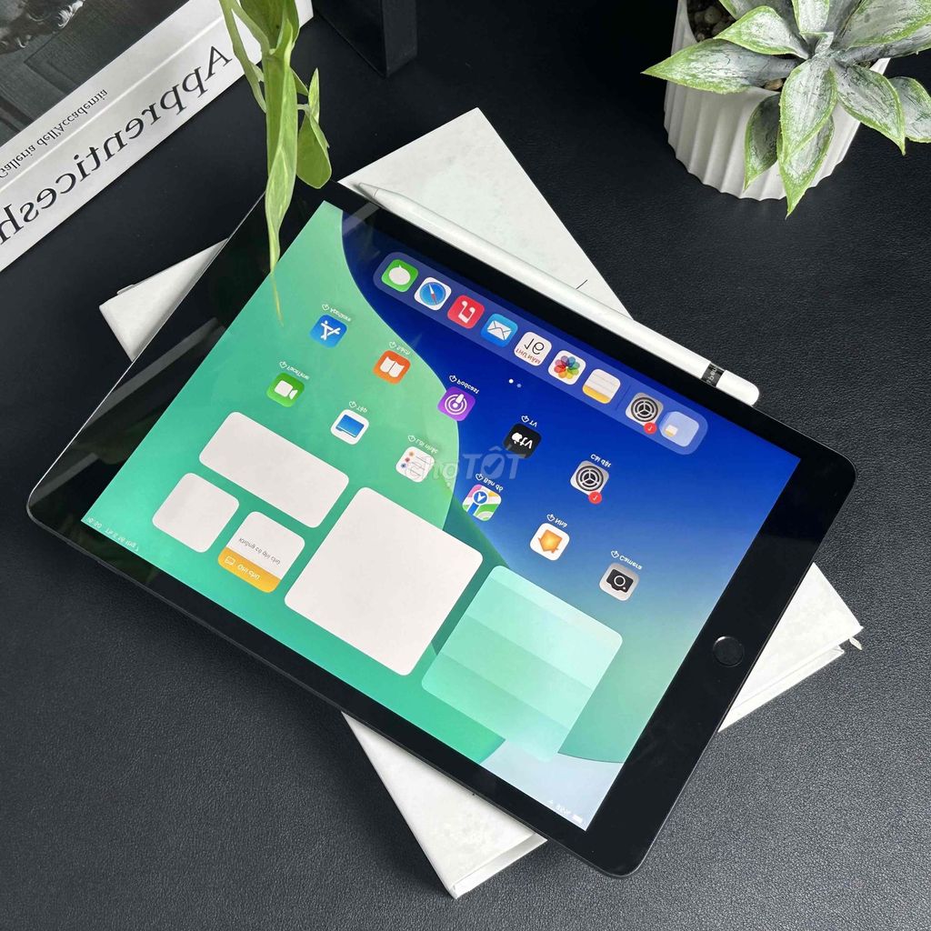 Combo iPad Gen 9 64GB WF. Mua bán Máy tính bảng tại Quận 10 Tp Hồ Chí Minh được đăng bởi Phạm Anh Tuấn hình 1