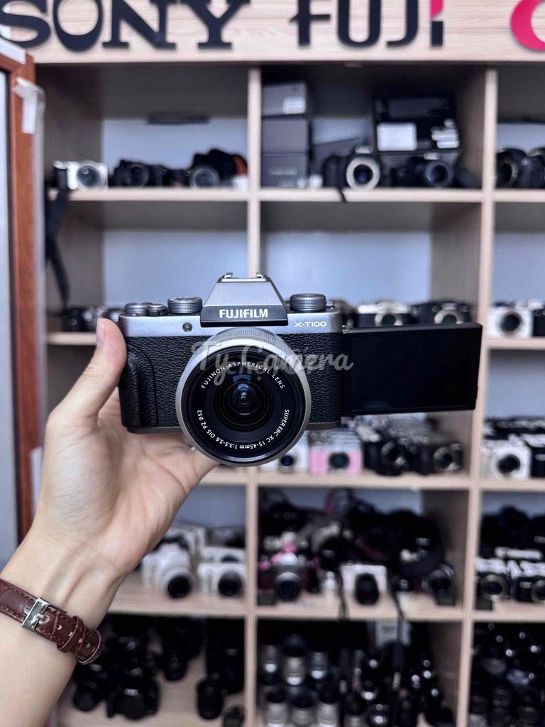 Máy ảnh Fujifilm Xt100 Đen, Bạc. Mua bán Máy ảnh, Máy quay tại Quận Liên Chiểu Đà Nẵng được đăng bởi Ty camera  Đà Nẵng hình 1
