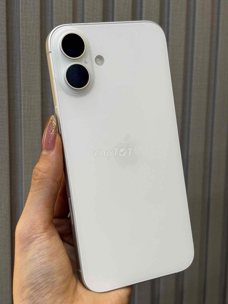 16 Plus 128GB Trắng Vn Bh 4/2027 keng sạc 22L. Mua bán Điện thoại tại Quận Ninh Kiều Cần Thơ được đăng bởi Quý Mobile Cần thơ hình 1