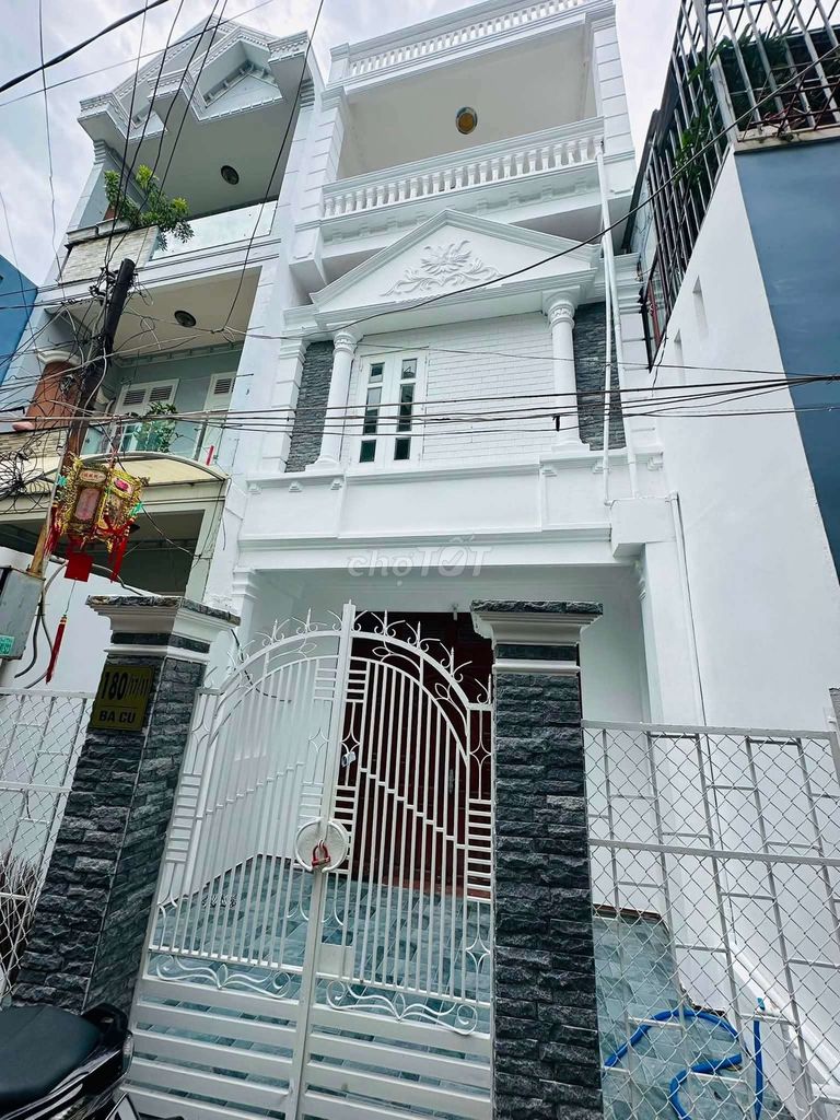 Bán nhà hẻm đasu đường BaCu