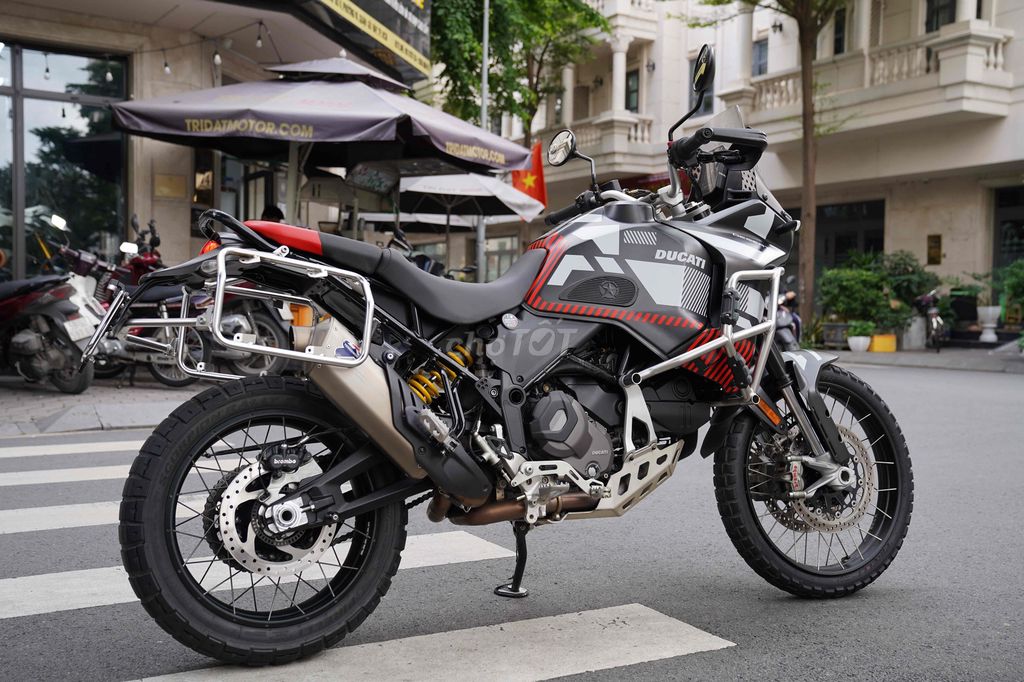 Ducati Desert X 2025 | Termignoni Full Map Hãng. Mua bán Xe máy tại Quận Gò Vấp Tp Hồ Chí Minh được đăng bởi Trí Đạt Motor hình 2
