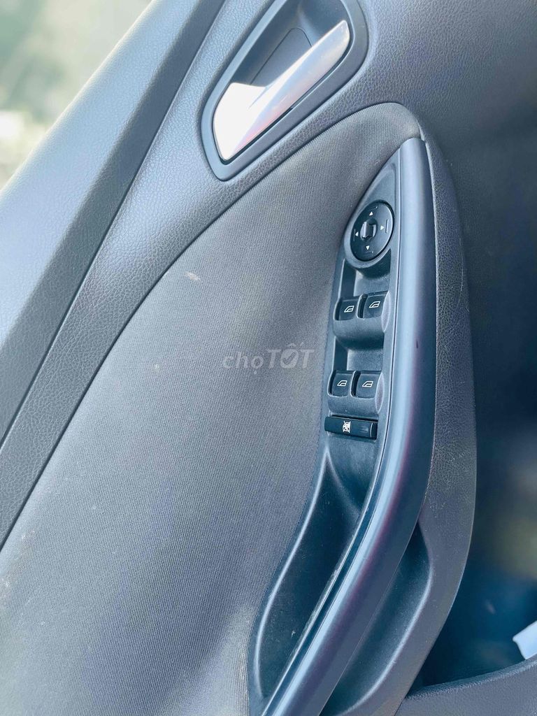 Ford Focus 2013 1.6 AT Đỏ. Mua bán Ô tô tại Thị xã Sơn Tây Hà Nội được đăng bởi Chữ Tín hình 10