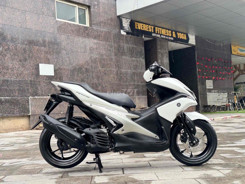 NVX 155 sơn máy zin 100% trắng 1 chủ 2018 chất. Mua bán Xe máy tại Quận Cầu Giấy Hà Nội được đăng bởi nguyễn bích thuỷ hình 14