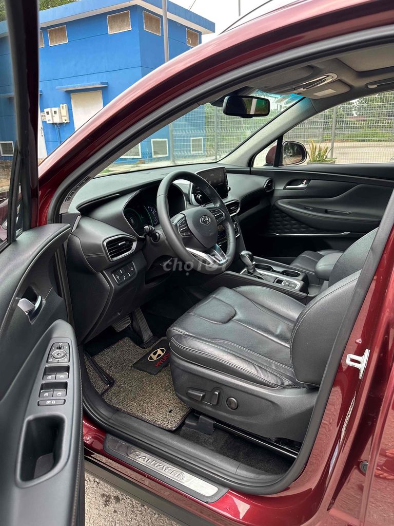 Hyundai Santa Fe 2019 máy dầu chính chủ. Mua bán Ô tô tại Huyện Củ Chi Tp Hồ Chí Minh được đăng bởi Diễm Phúc hình 7