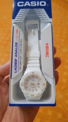 Đồng hồ CASIO 32mm Nữ LRW-200H-4EVDR