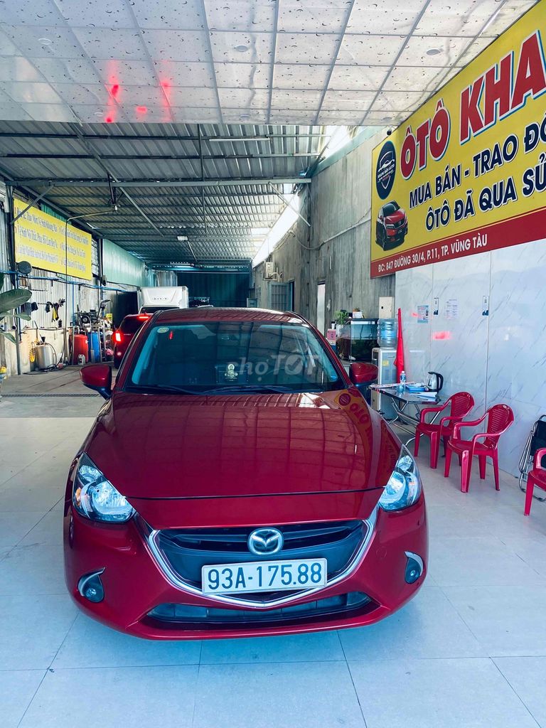 Mazda 2 2019 автомат, красный
