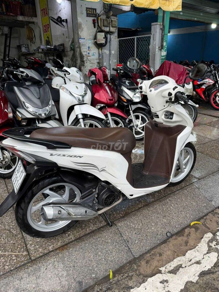 Honda Vision 2018 Белый 90%