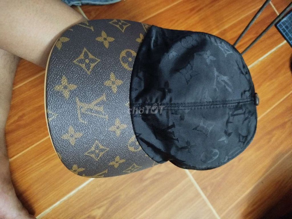 Mũ lưỡi trai Louis Vuitton Unisex Cotton. Mua bán Phụ kiện thời trang khác tại Quận Gò Vấp Tp Hồ Chí Minh được đăng bởi luxury  hình 1