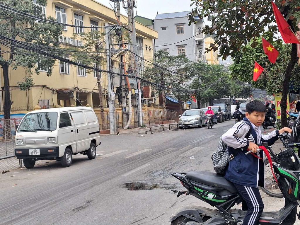 GẤP CẤP TỐC GIÁ SỐC HIẾM - ÔTÔ - PHAN ĐÌNH GIÓT - LA KHÊ