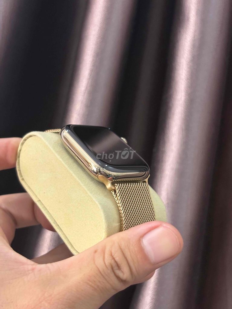 Apple Watch Series 6 Thép Vàng 44mm. Mua bán Thiết bị đeo thông minh tại Quận Thanh Xuân Hà Nội được đăng bởi Duy Nguyễn hình 2