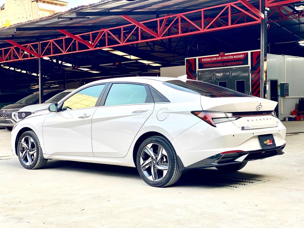 Hyundai Elantra 2023 2.0 ATCC - 22,000km Chuẩn đẹp. Mua bán Ô tô tại Quận 7 Tp Hồ Chí Minh được đăng bởi Chợ Tôt Xe Official Mall hình 4