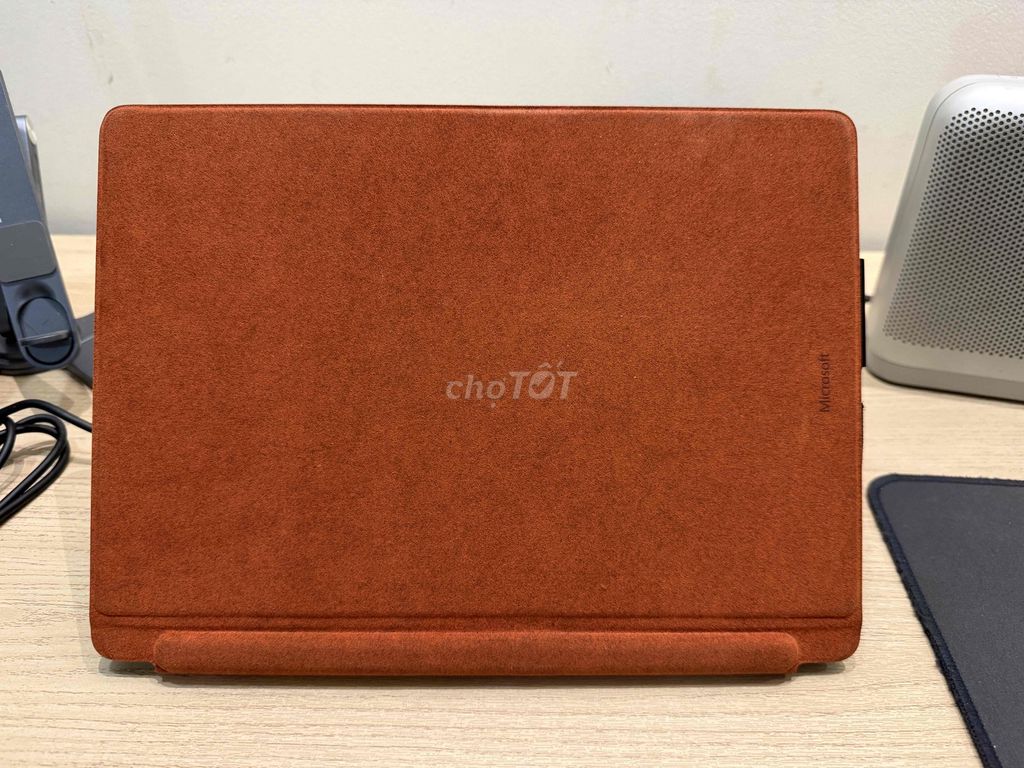 Microsoft Surface Pro 9 Nâu 16GB Intel i5. Mua bán Máy tính bảng tại Huyện Thanh Trì Hà Nội được đăng bởi Minh Vũ hình 1
