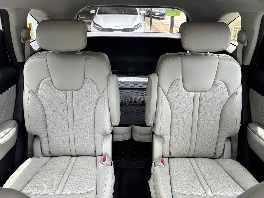 Kia Sorento 2022 Signature 2.5 AT AWD - 30000 km. Mua bán Ô tô tại Quận 8 Tp Hồ Chí Minh được đăng bởi Cửa hàng ô tô cũ TRUST CARS hình 18