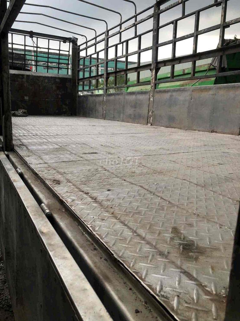 cần bán xe Hino đời 2011. tải 8t. Mua bán Xe tải, xe ben tại Thành phố Thuận An Bình Dương được đăng bởi Tuan hình 6