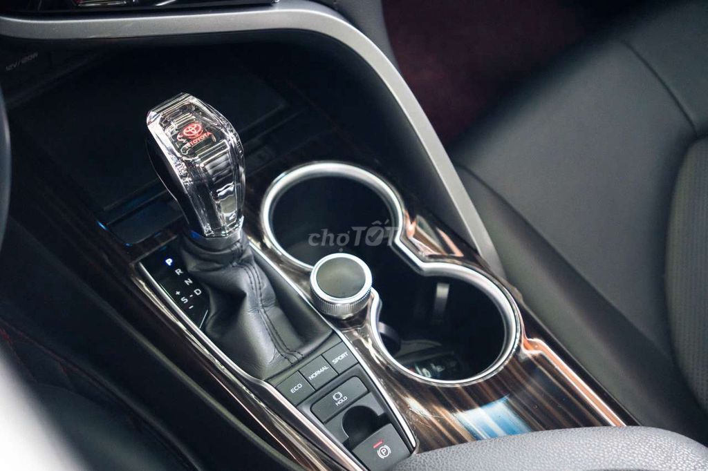 ❤️ Toyota Camry 2.5Q , 2020 ❤️

 bản full 2.5Q. Mua bán Ô tô tại Quận Hải Châu Đà Nẵng được đăng bởi TÂN HƯNG YÊN AUTO hình 16