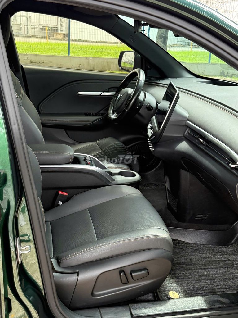 VinFast VF6 Plus 2024 КУПИТЬ АККУМУЛЯТОР - БЕСПЛАТНАЯ ЗАРЯДКА, КГ