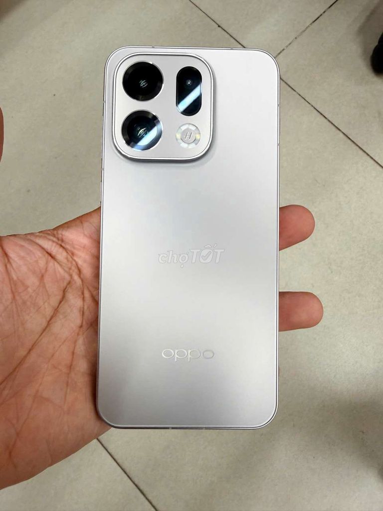 Oppo Find X9 256GB Titanium Grey. Mua bán Điện thoại tại Thị xã Bến Cát Bình Dương được đăng bởi Lê minh tâm hình 1