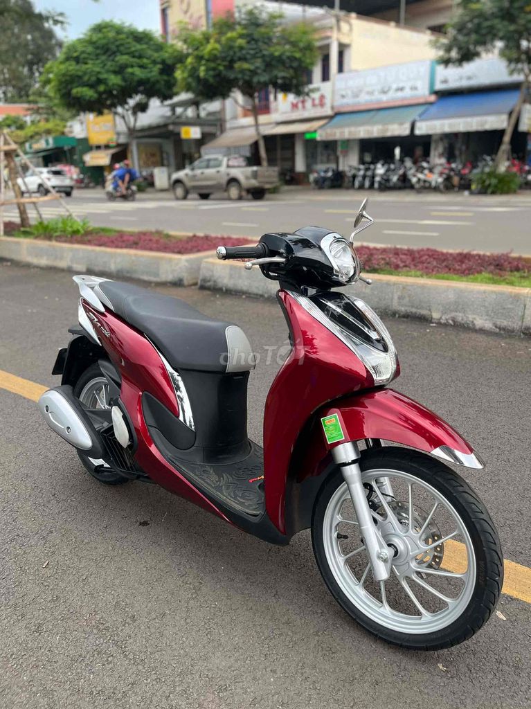 Honda SH Mode ABS 2023 Đỏ Mới. Mua bán Xe máy tại Thành phố Long Khánh Đồng Nai được đăng bởi Duy Linh Xe Máy Chợ Long Khánh  hình 1