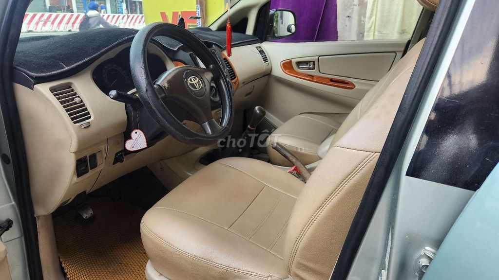 Innova Dklb 2015, số sàn, xe 7 chỗ. Mua bán Ô tô tại Thành phố Thủ Dầu Một Bình Dương được đăng bởi Nguyễn Gia Bình Dương hình 3