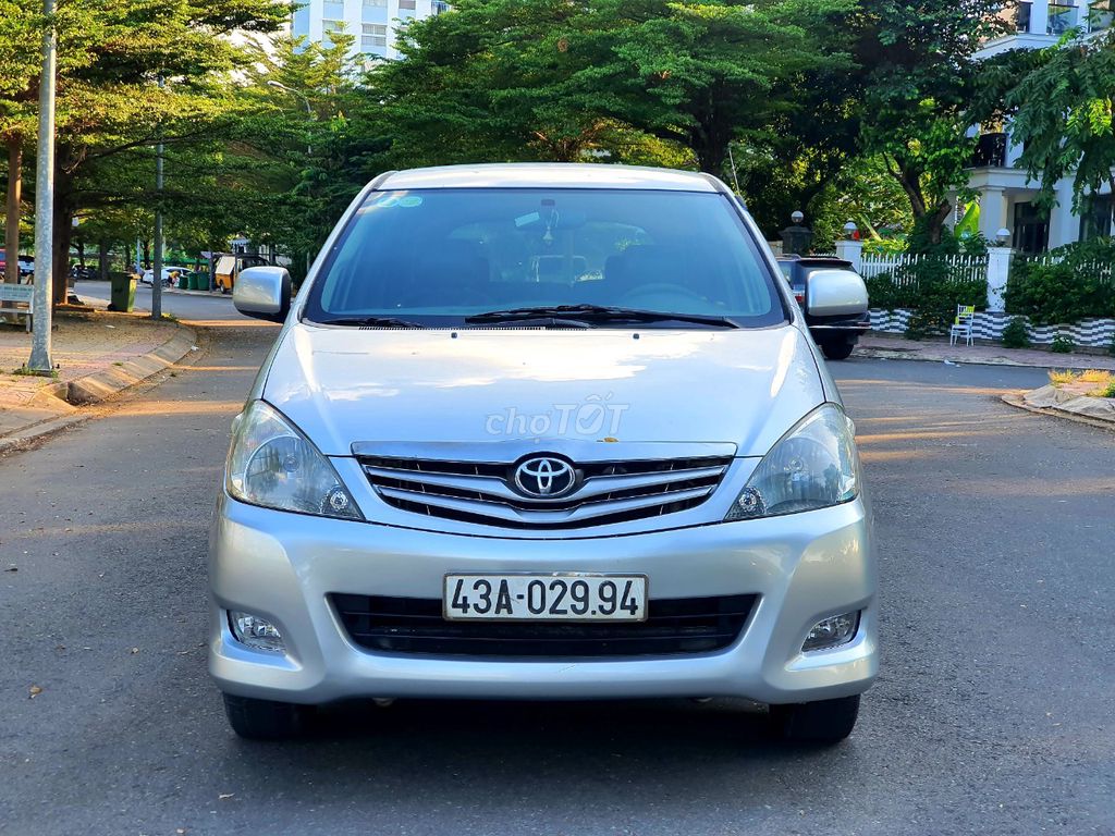 Toyota Innova 2011 G MT 2.0 - Ghi đẹp