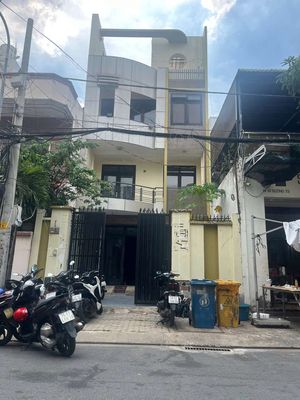 Rent · 5 bd · 132 м² · Quận 7, ул. Đường số