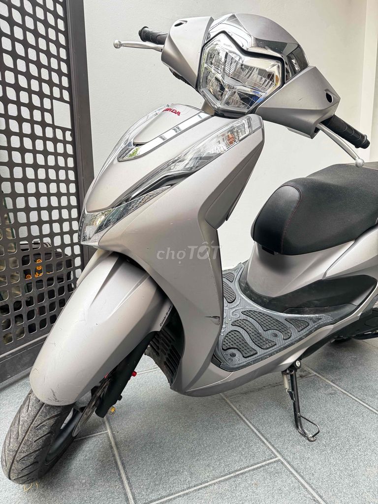 Chính chủ bán xe lead 2023 1 chủ. Mua bán Xe máy tại Huyện Thanh Trì Hà Nội được đăng bởi Nguyễn Nam Anh hình 2