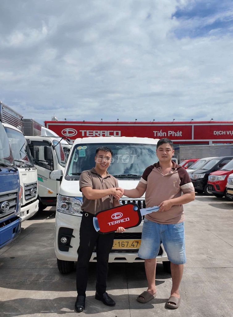 Xe Van TERA V8 Xe Sẵn Giao Ngay khuyến Mãi 20tr. Mua bán Xe tải, xe ben tại Quận 12 Tp Hồ Chí Minh được đăng bởi Công Vinh Ô tô hình 2