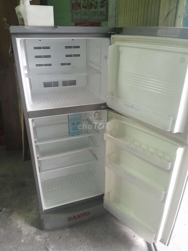 Cần bán tủ lạnh sanyo 170L