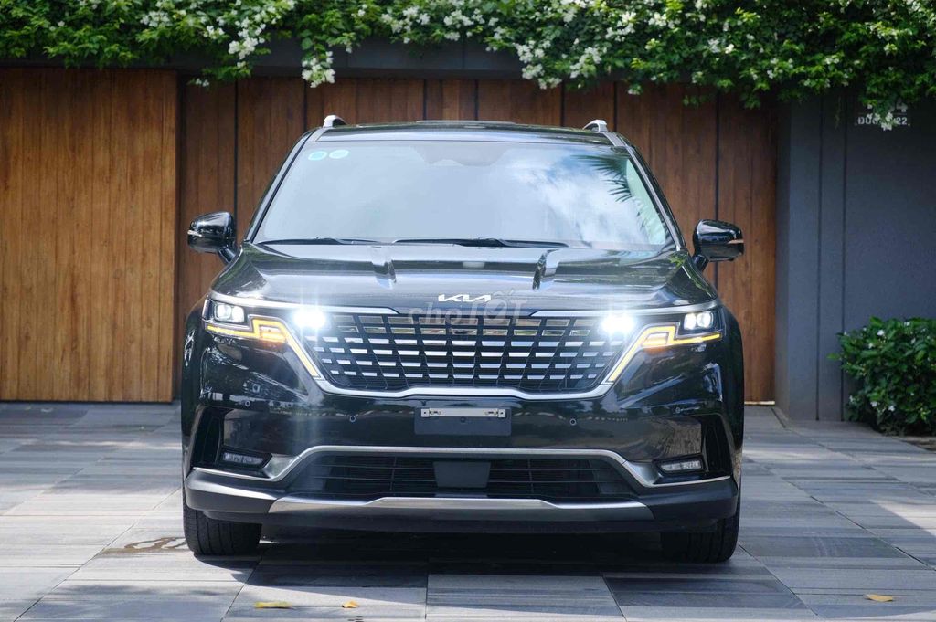 Kia Carnival 2023 Signature 3.5G - 22000 km. Mua bán Ô tô tại Thành phố Tân An Long An được đăng bởi Nguyễn Phước Huy hình 1