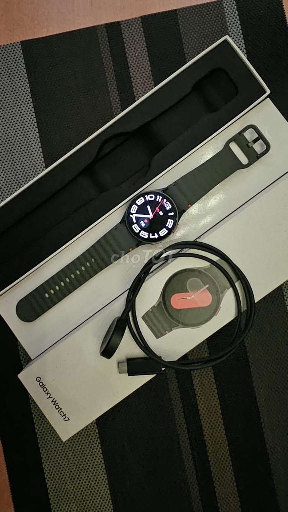Samsung Galaxy Watch 7 40mm Đen. Mua bán Thiết bị đeo thông minh tại Quận Liên Chiểu Đà Nẵng được đăng bởi Xayleea hình 1