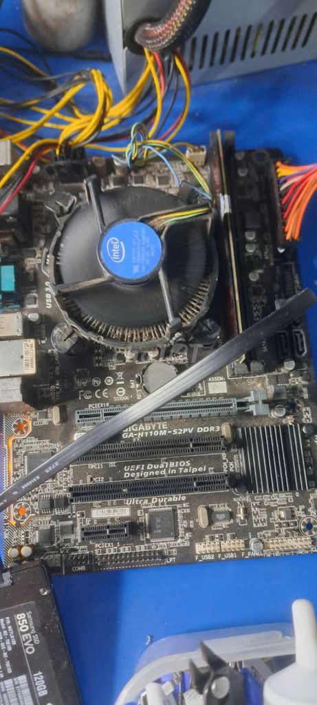Combo main + chip + ram. Mua bán Linh kiện (RAM, Card...) tại Huyện Gò Công Tây Tiền Giang được đăng bởi Lê Hà hình 1
