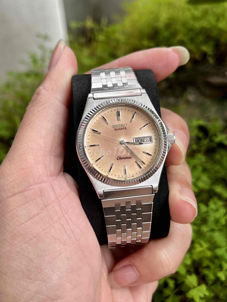 Seiko Chronos quartz liềng khía dial xước phay