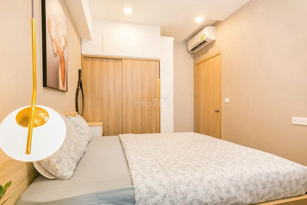 River Gate 3PN 2WC Lầu Cao NT Đẹp Cao Cấp Gía 28tr