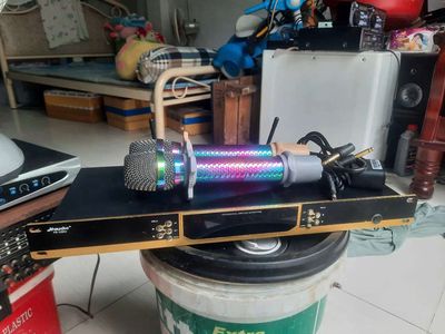 Mic bãi vĩ tím. Mua bán Tivi, Âm thanh tại Huyện Đức Hòa Long An được đăng bởi phương hùng