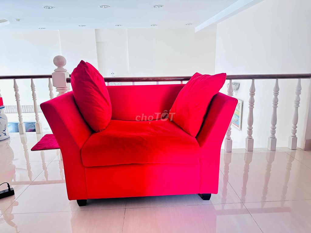 Ghế sofa Vải Đỏ Hiện đại Dễ vệ sinh hàng đóng. Mua bán Bàn ghế tại Quận 1 Tp Hồ Chí Minh được đăng bởi Larissa Van Ha hình 1