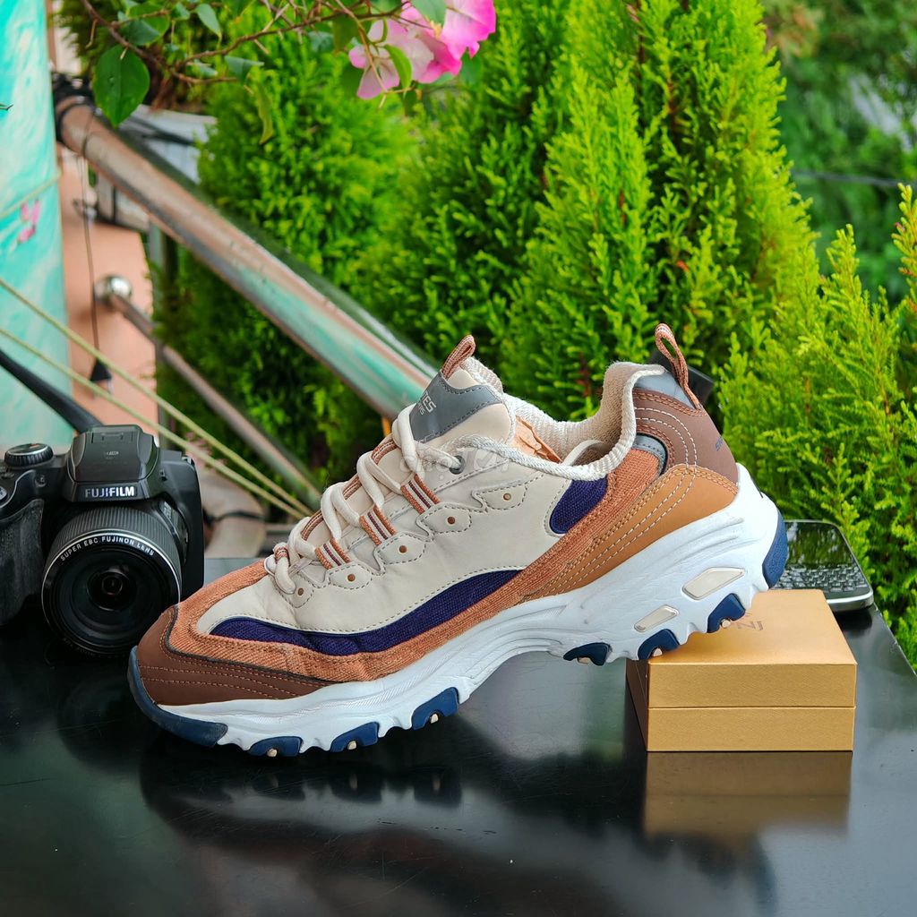 [CHÍNH HÃNG] [Mới 99%] Giày Skechers DLites 1.0. Mua bán Giày dép tại Quận Hoàn Kiếm Hà Nội được đăng bởi chú CÔNG AN bán giày CHÍNH HÃNG hình 1