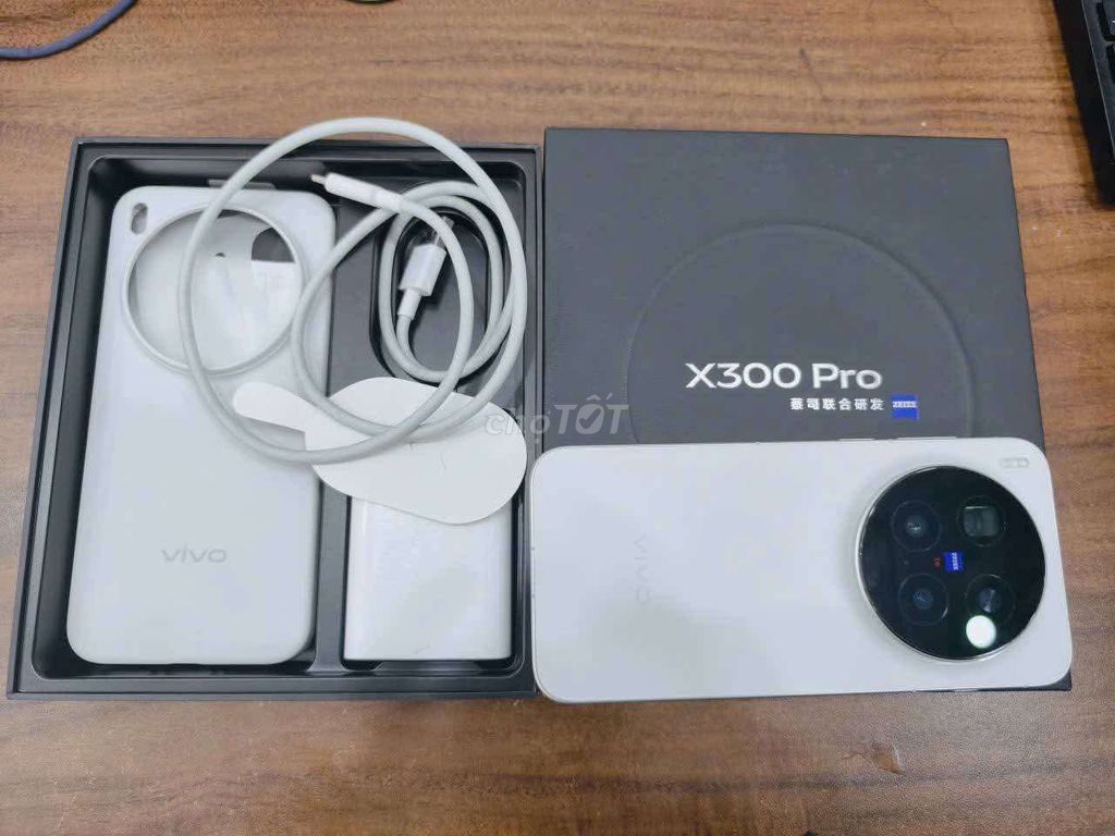 Vivo X300 Pro 16GB/512GB Trắng. Mua bán Điện thoại tại Huyện Hoài Đức Hà Nội được đăng bởi hường hình 1