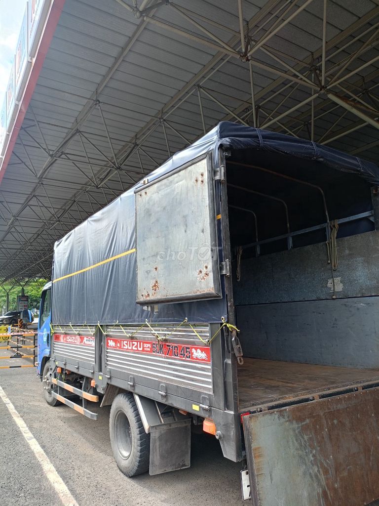 EM ISUZU HÀNG HOT GIÁ HẠT DẺ CẦN RA ĐI NHANH GỌN. Mua bán Xe tải, xe ben tại Thành phố Biên Hòa Đồng Nai được đăng bởi VHoàng Đạt hình 5