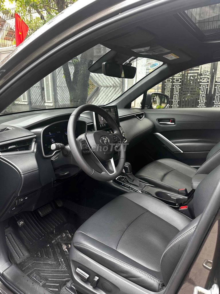 Toyota Corolla Cross 2023 1.8HV - 31500 km. Mua bán Ô tô tại Quận 1 Tp Hồ Chí Minh được đăng bởi Luật Nguyễn hình 11