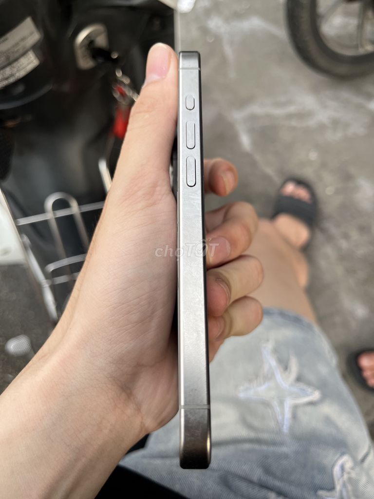 Apple iPhone 15 Pro 512GB Bạc Mỹ. Mua bán Điện thoại tại Thành phố Long Xuyên An Giang được đăng bởi Nguyễn Minh Tiến hình 1