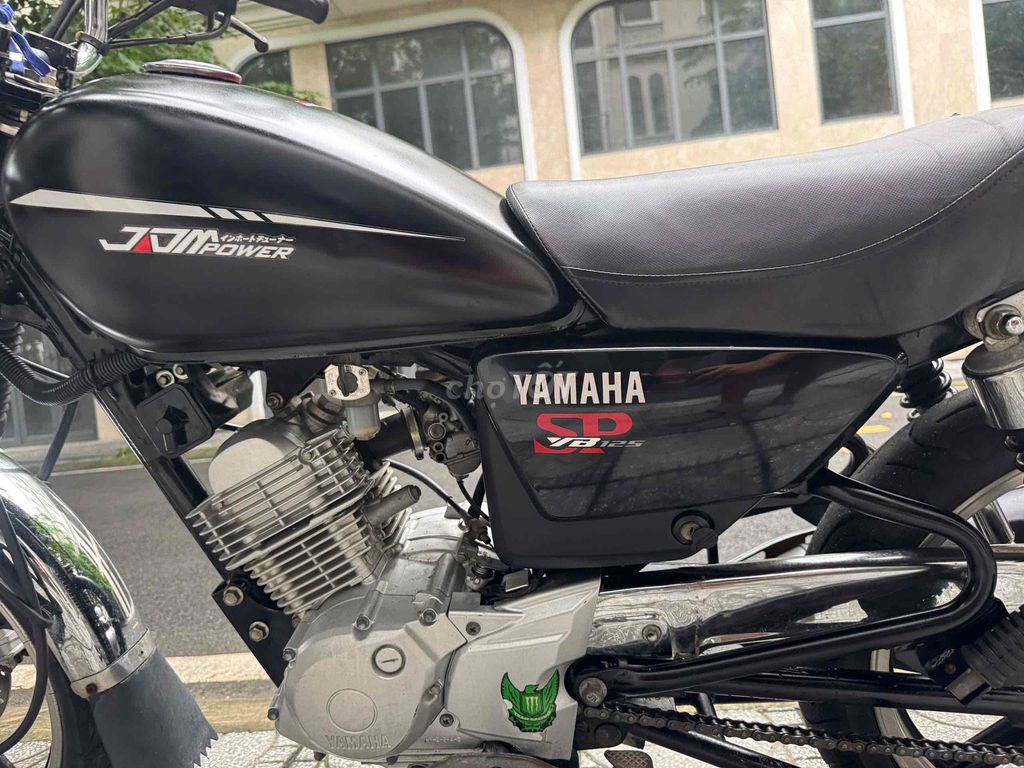 Номерной знак Yamaha YB125SP 2018, номер 85