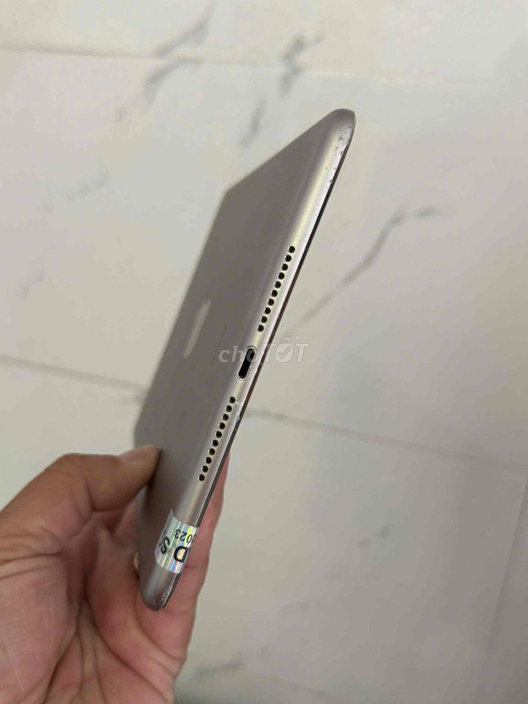 Ipad Mini 4 wifi + 4G 64GB. Mua bán Máy tính bảng tại Quận Sơn Trà Đà Nẵng được đăng bởi Bảo Sam hình 3