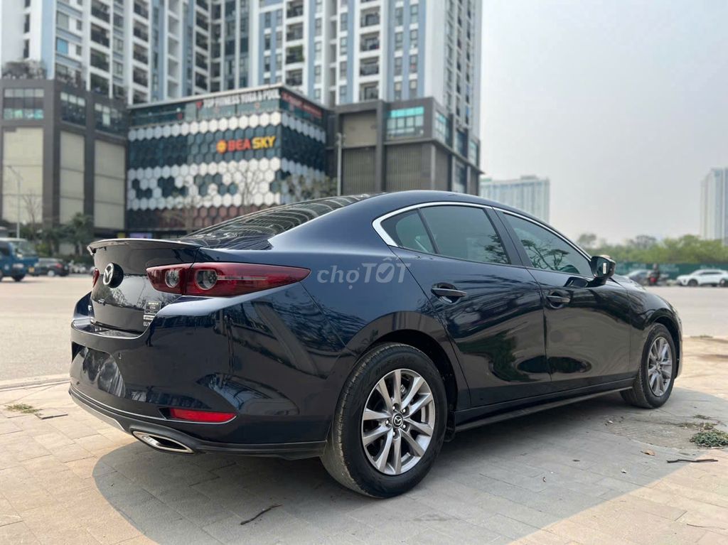 Mazda 3 1.5AT 2022 luxury tư nhân 1 chủ Hà Nội. Mua bán Ô tô tại Quận Thanh Xuân Hà Nội được đăng bởi Nguyễn Quang Đức hình 9